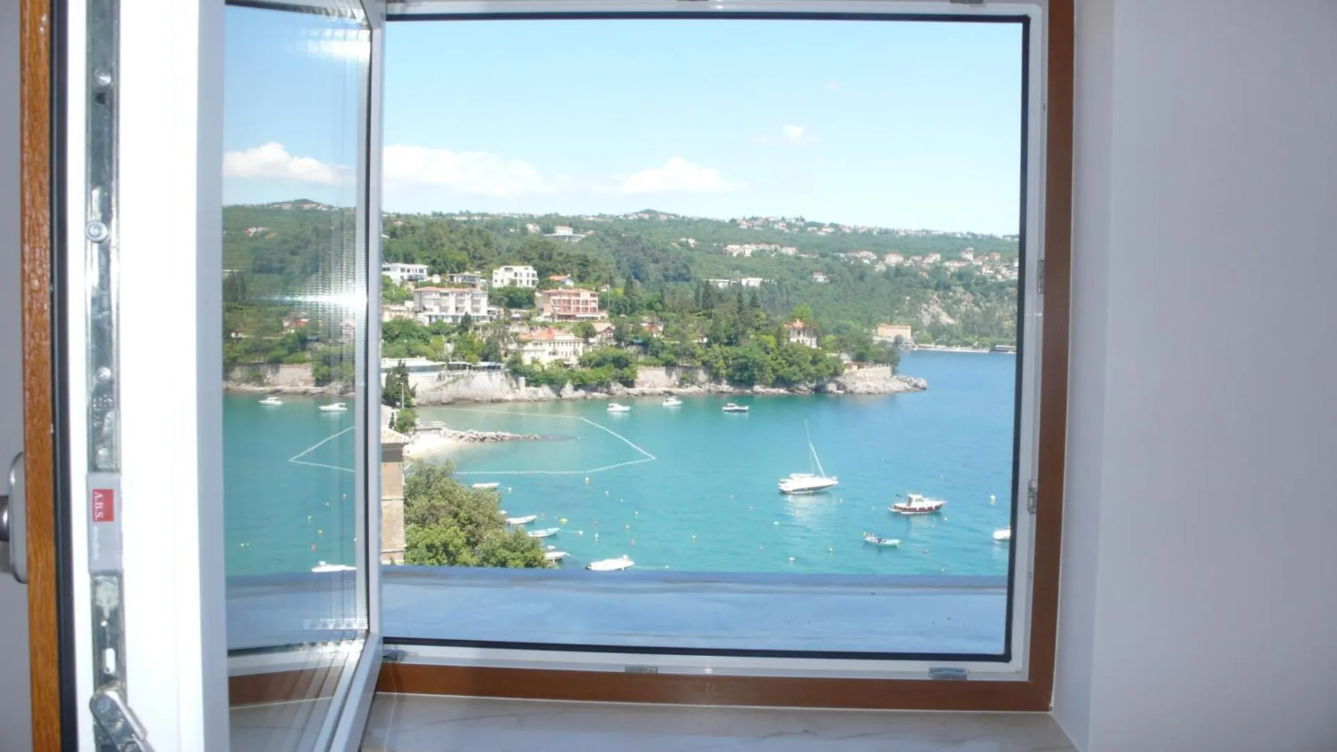 Apartment Nina Opatija 0*,